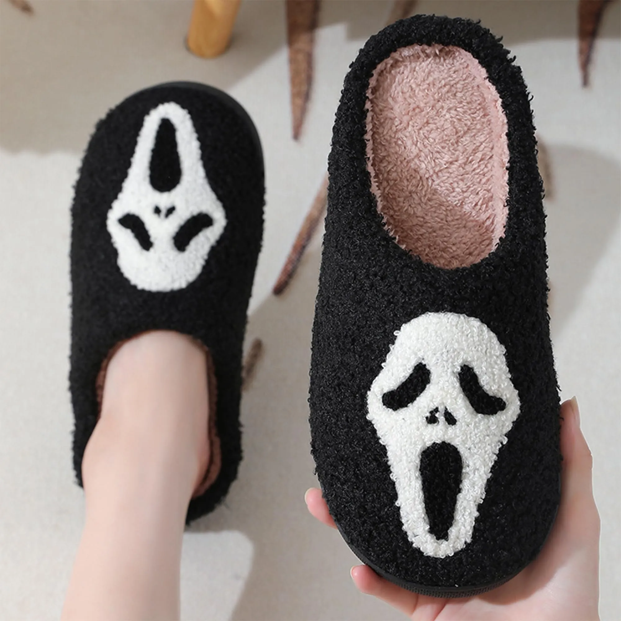 BOOUKILE Halloween Pumpkin Slippers for Women Men,Retro Soft Cozy Comfy Plush Lightweight House Slippers Slip-on Indoor Outdoor Slippers,Slip on Anti-Skid Sole