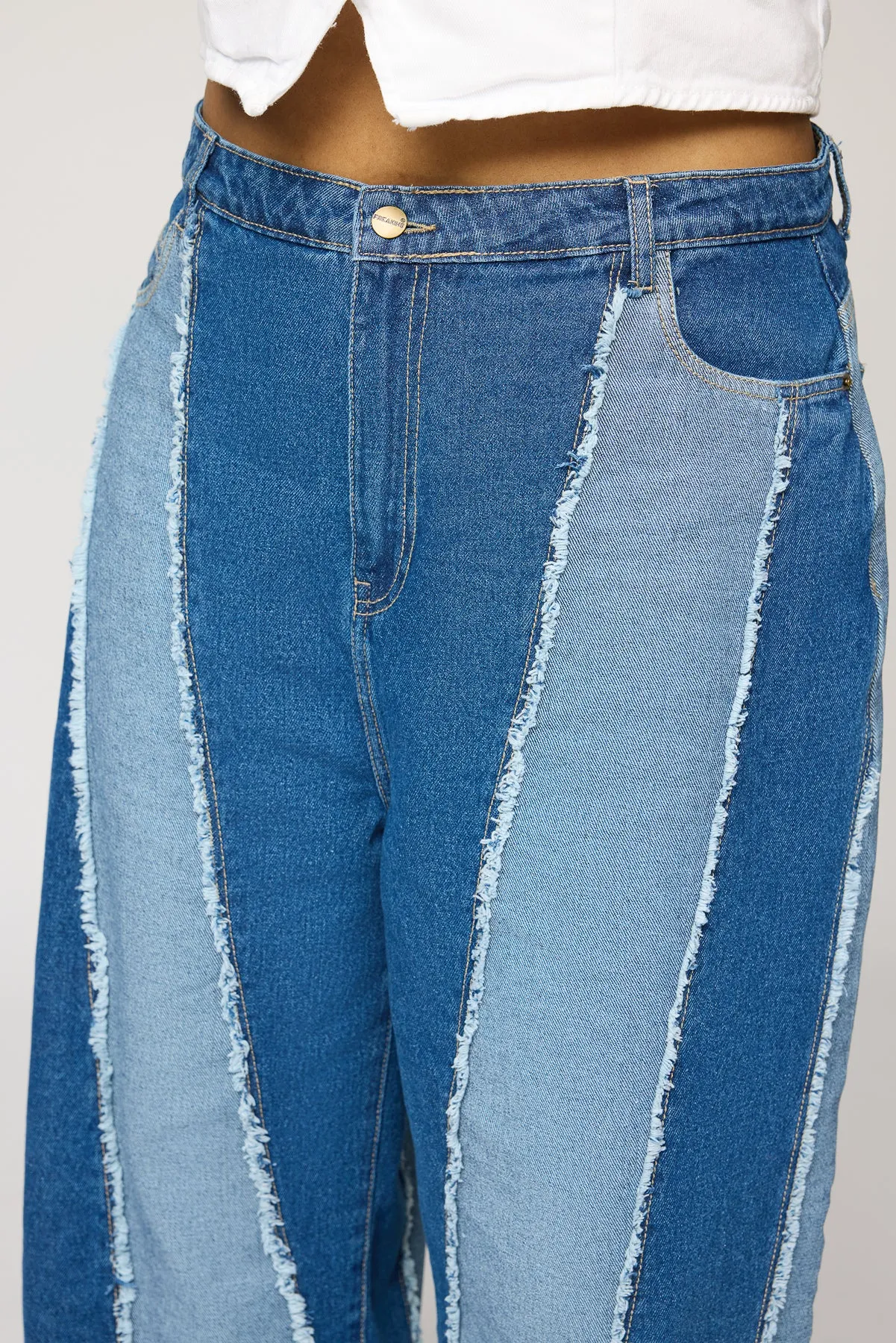 Dual Hue Denim Curve Straight Fit Jeans