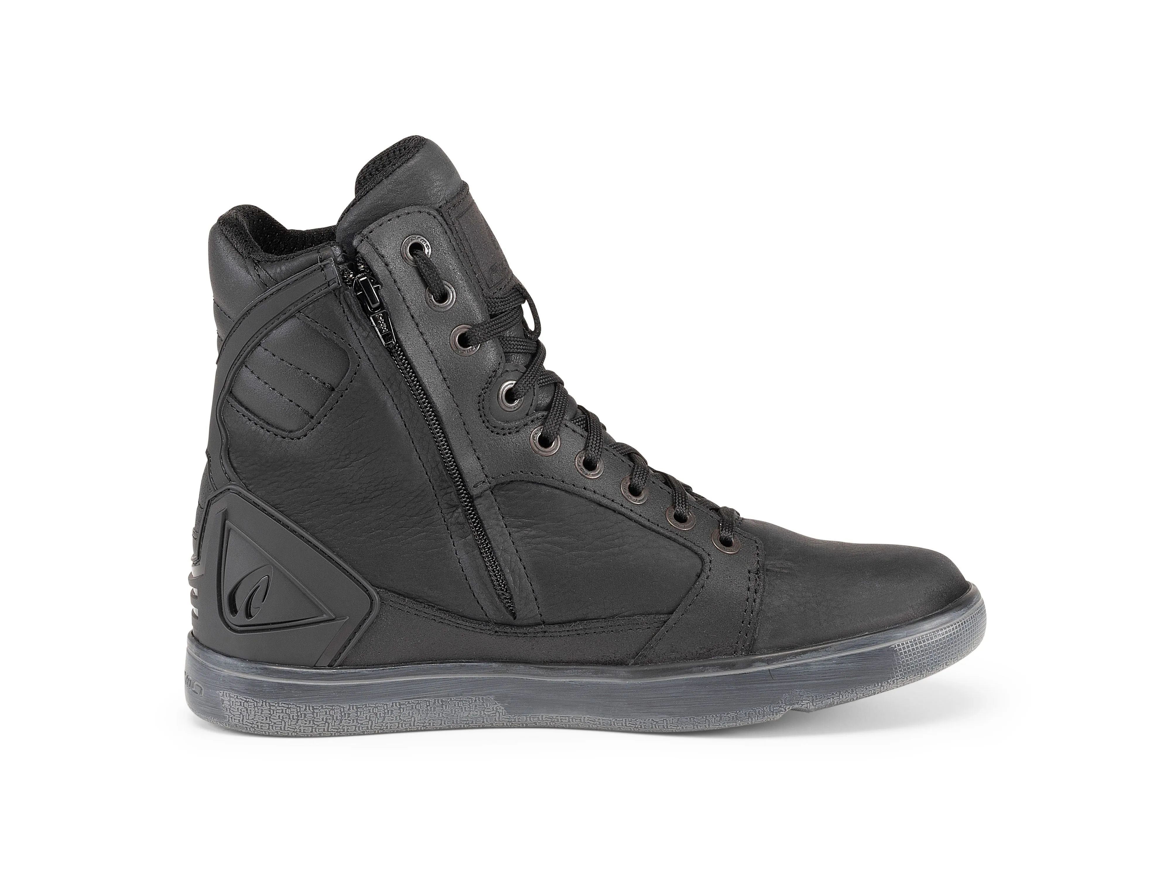 Forma Hyper Dry Short Boots Black