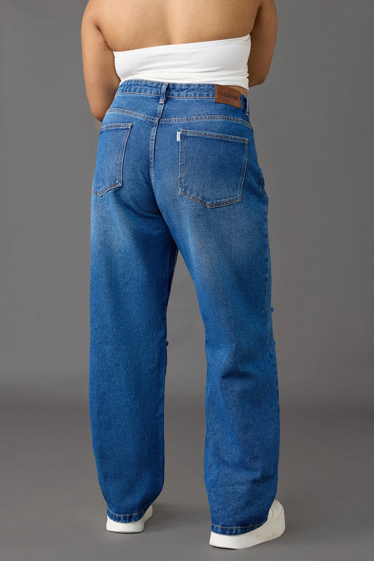 Timeless Knee-Distressed Wide Leg Jeans Curve