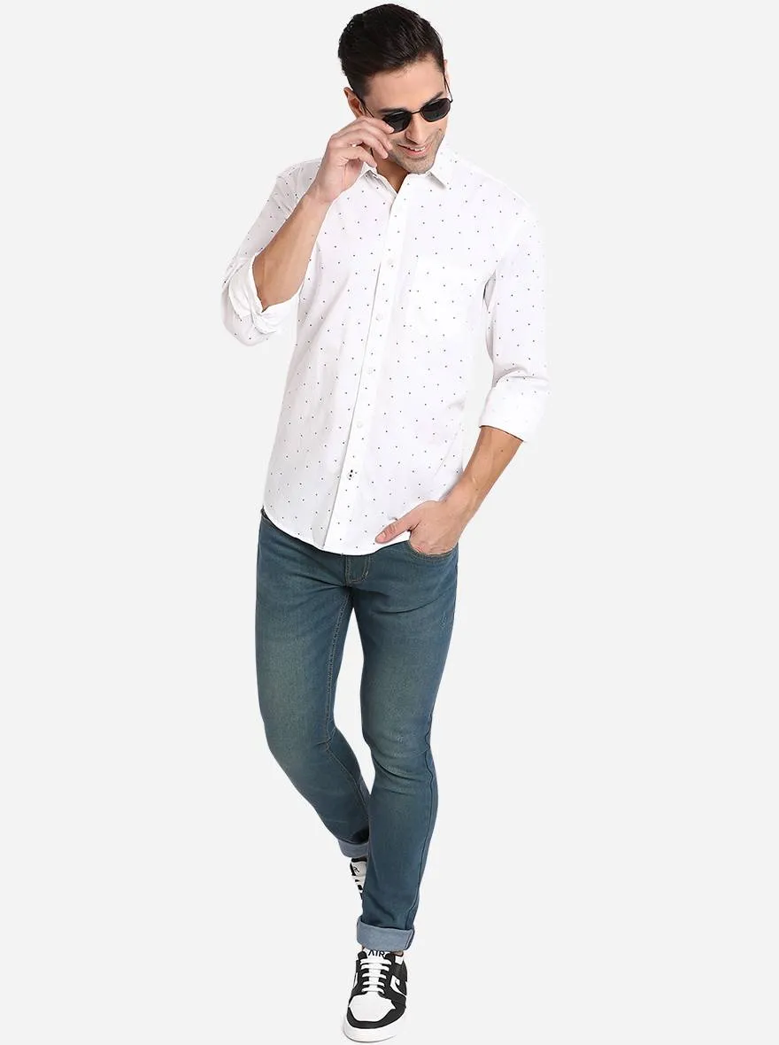 White & Navy Blue Printed Slim Fit Casual Shirt | JadeBlue